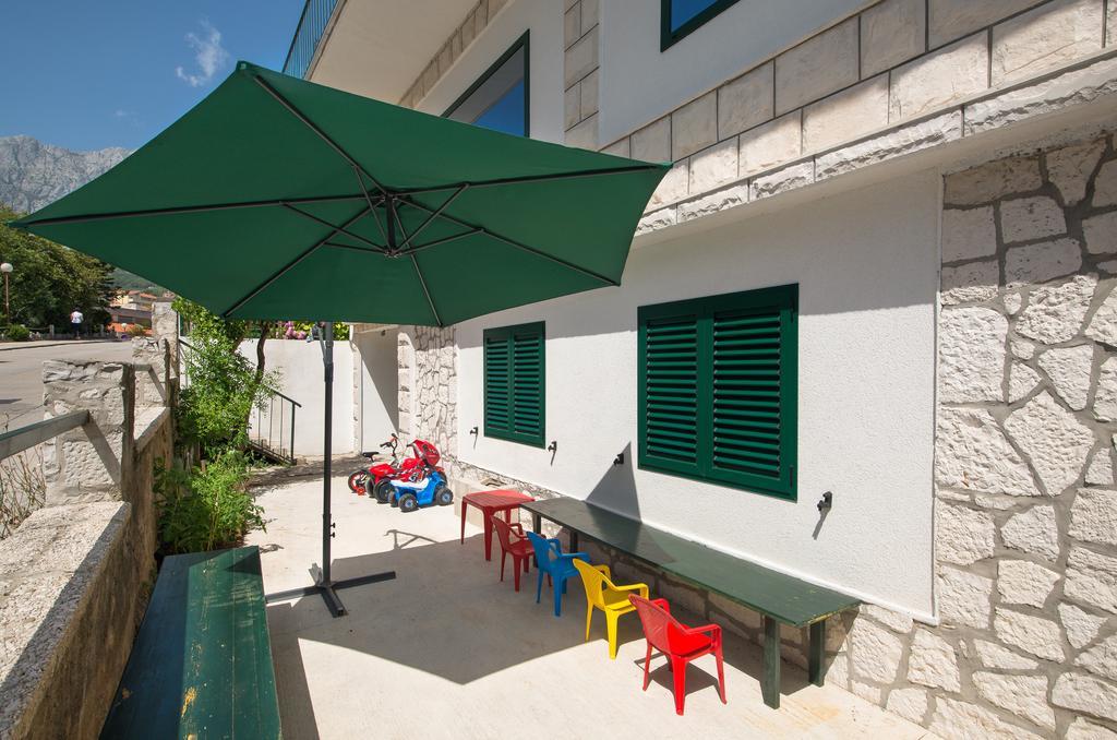 Apartment Afrika Makarska Eksteriør bilde