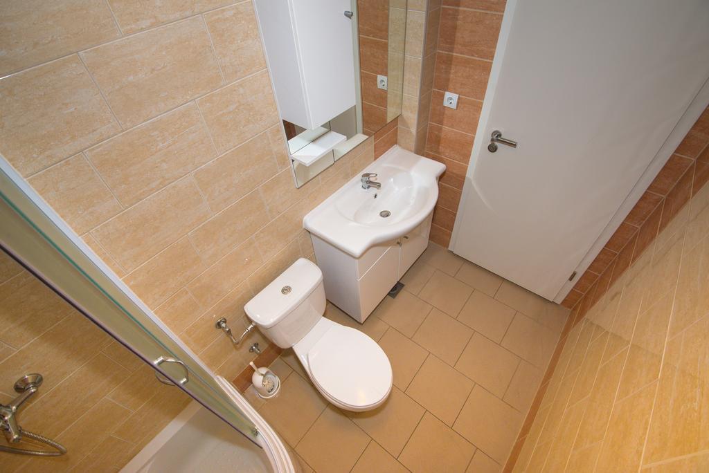 Apartment Afrika Makarska Eksteriør bilde