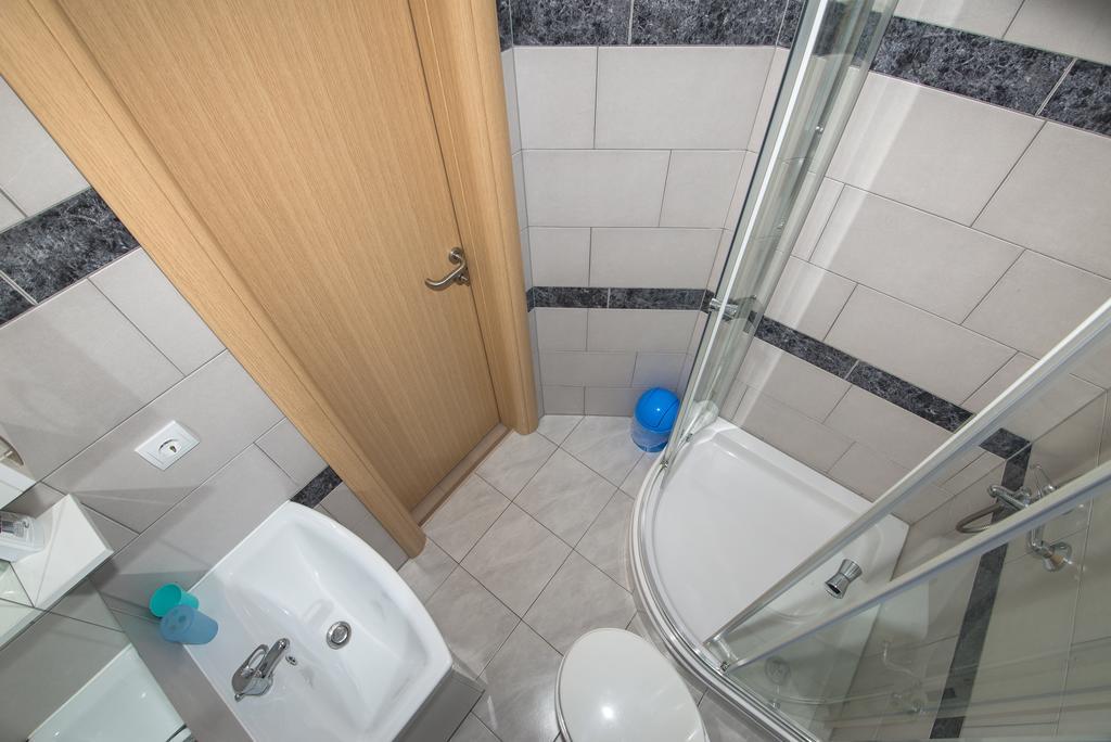 Apartment Afrika Makarska Eksteriør bilde